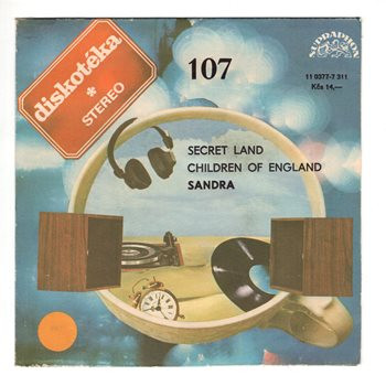 11 0377 ... SANDRA: Secret land / Children of England (1989)