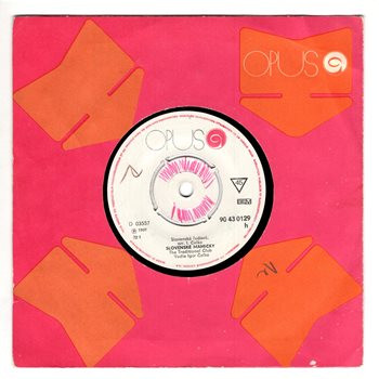 0129 ... TRADITIONAL CLUB: Slovenské mamičky / Pod našima okny (1972)